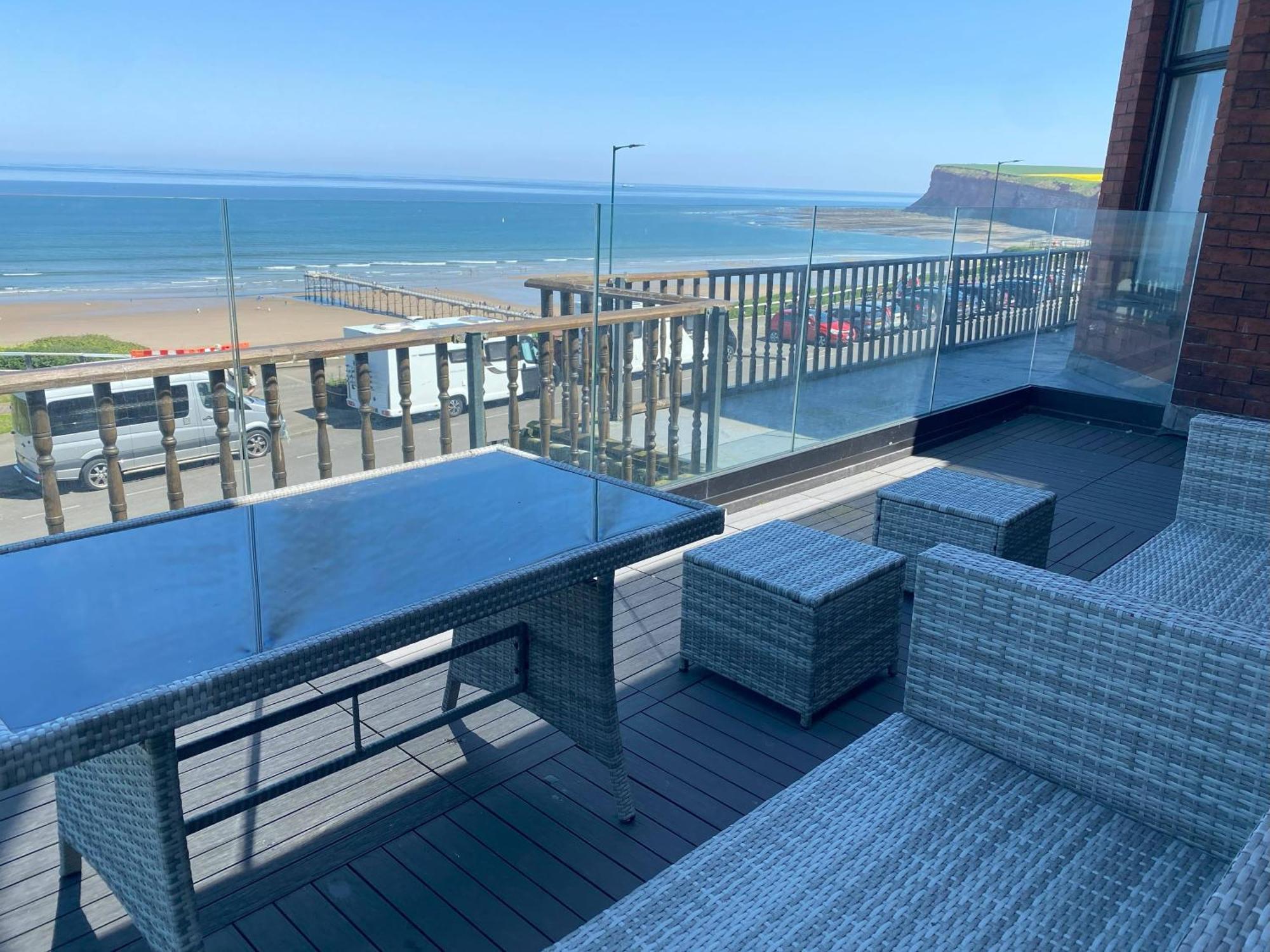 Captain'S Deck Beach Balcony Perfectlysaltburn ภายนอก รูปภาพ