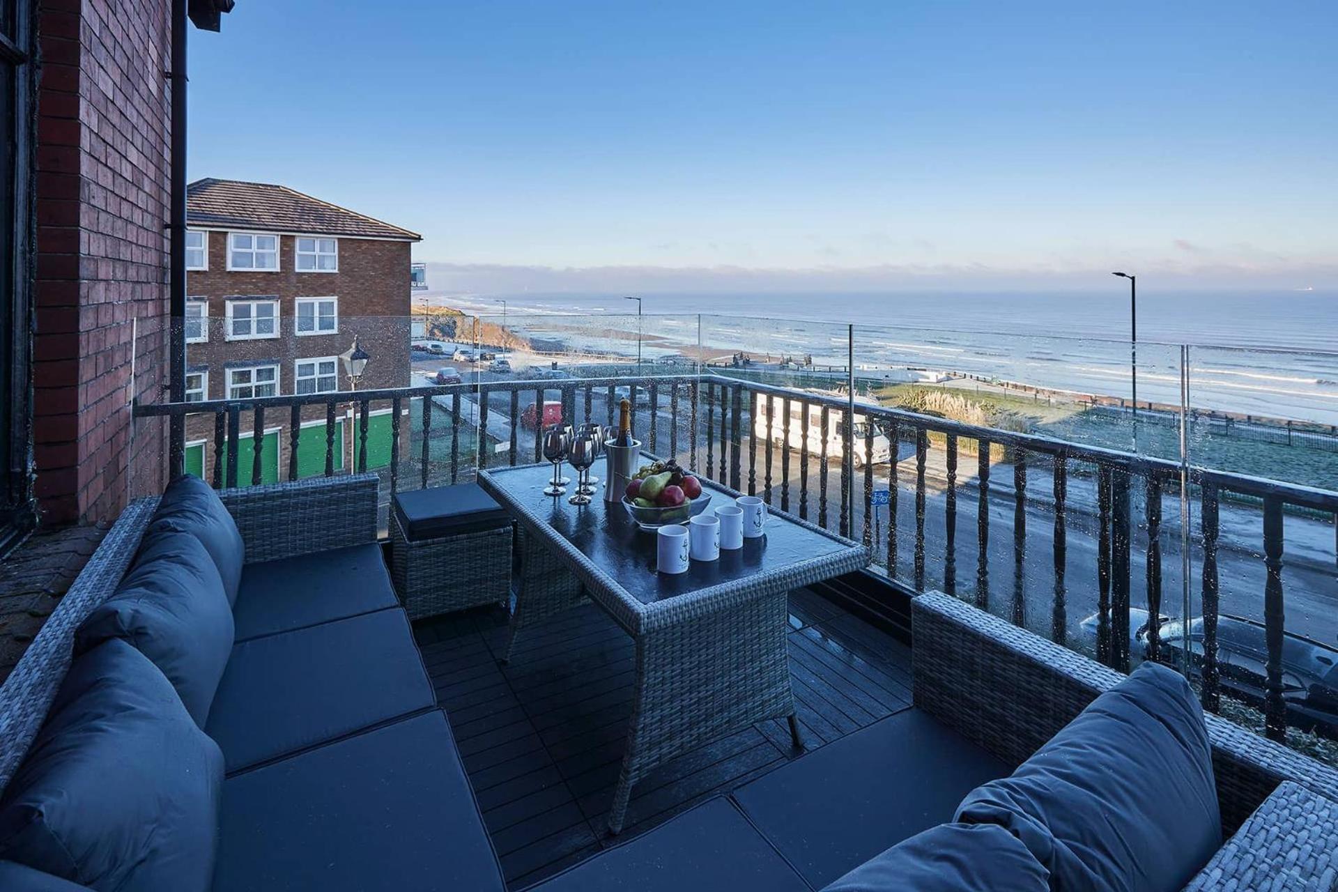 Captain'S Deck Beach Balcony Perfectlysaltburn ภายนอก รูปภาพ